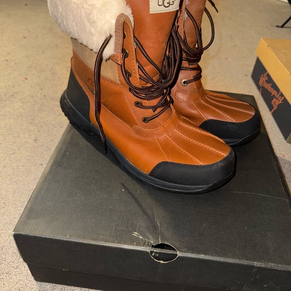 UGG Brown and Black Winter Boots - Picture 2 of 9